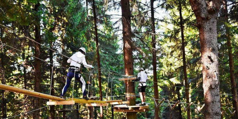 Un nou sistem de trambuline cu airbaguri la Arka Park din Păltiniș, premieră la nivel național
